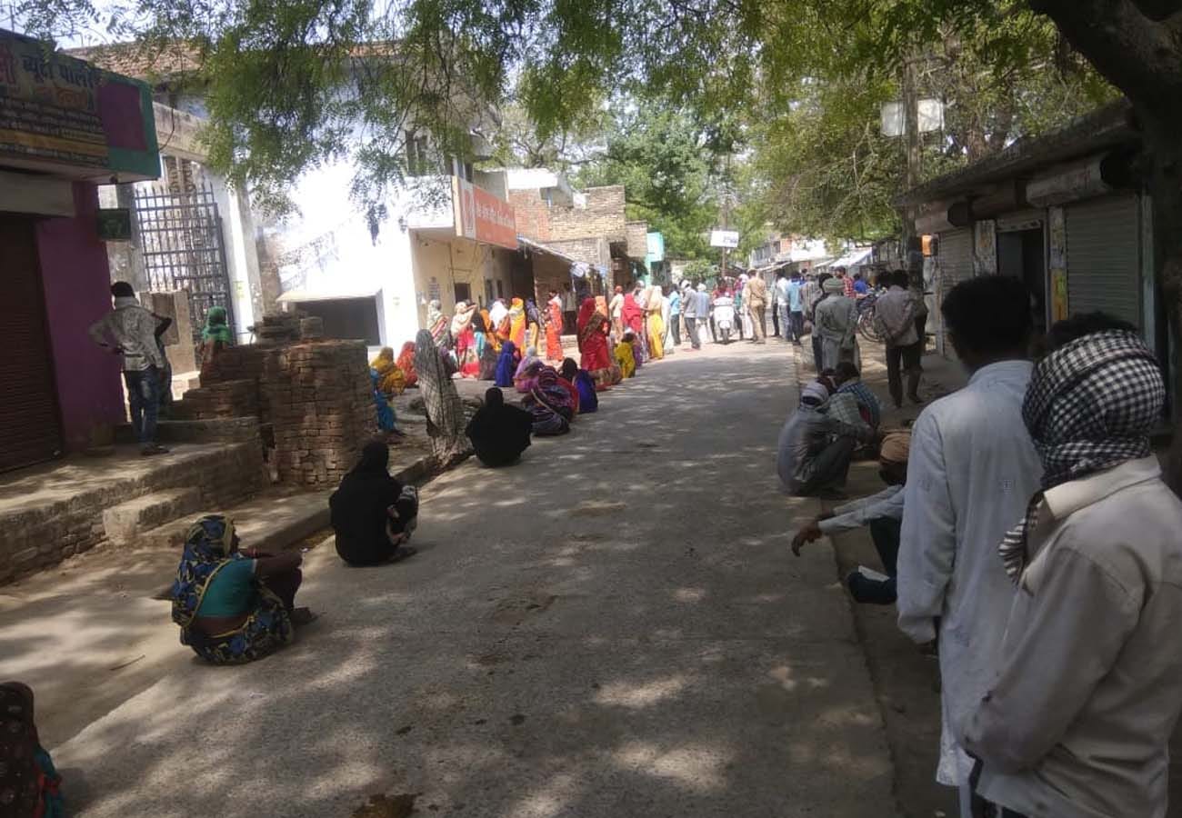 15th day of lockdown, see the condition of surrounding districts including Kanpur