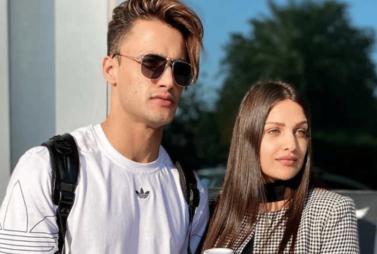 himanshi khurana share picture looks like punjabi bride here asim riaz comment