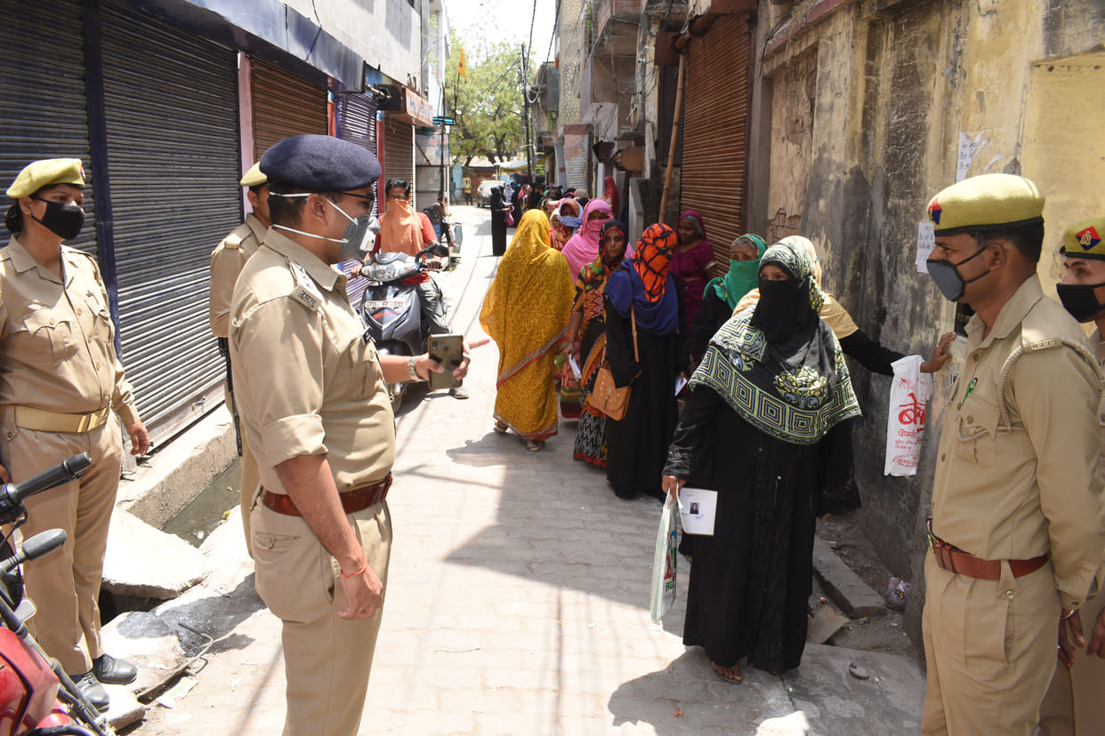 Police appeals for bank, social distancing of checks