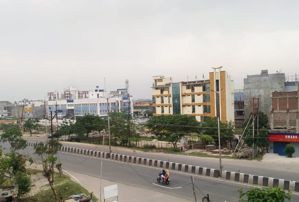 light rain falling in Gorakhpur see latest photos