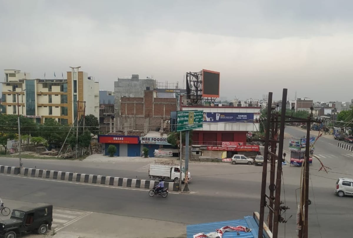 light rain falling in Gorakhpur see latest photos