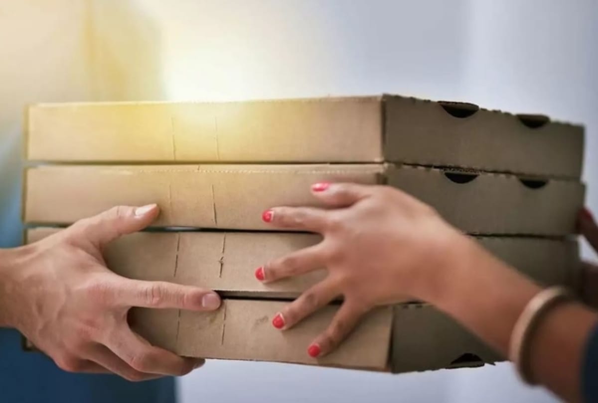 Safe and No touch food Home Delivery Services in Corona infected areas