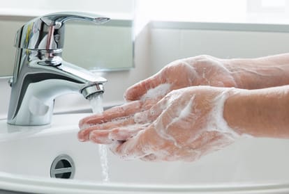 Safe and No touch food Home Delivery Services in Corona infected areas