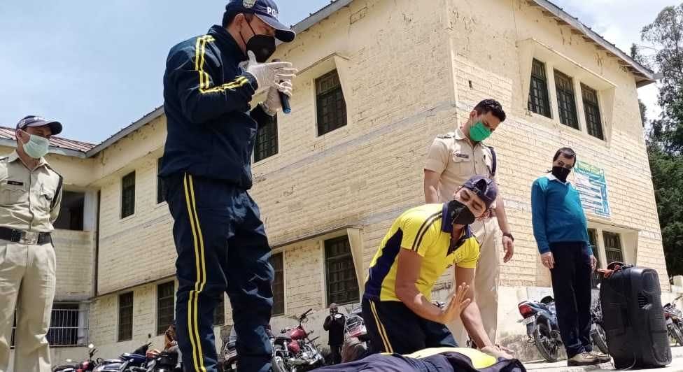 Teachers trained in prevention of corona infection