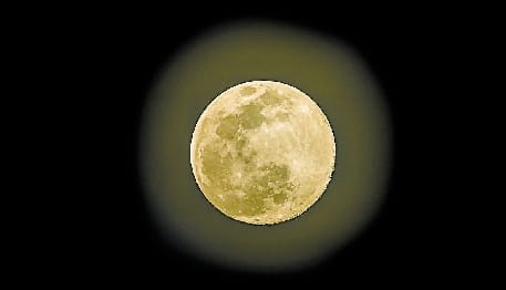 Now see Super Moon: Due to reduced air pollution, beautiful views started appearing in the sky