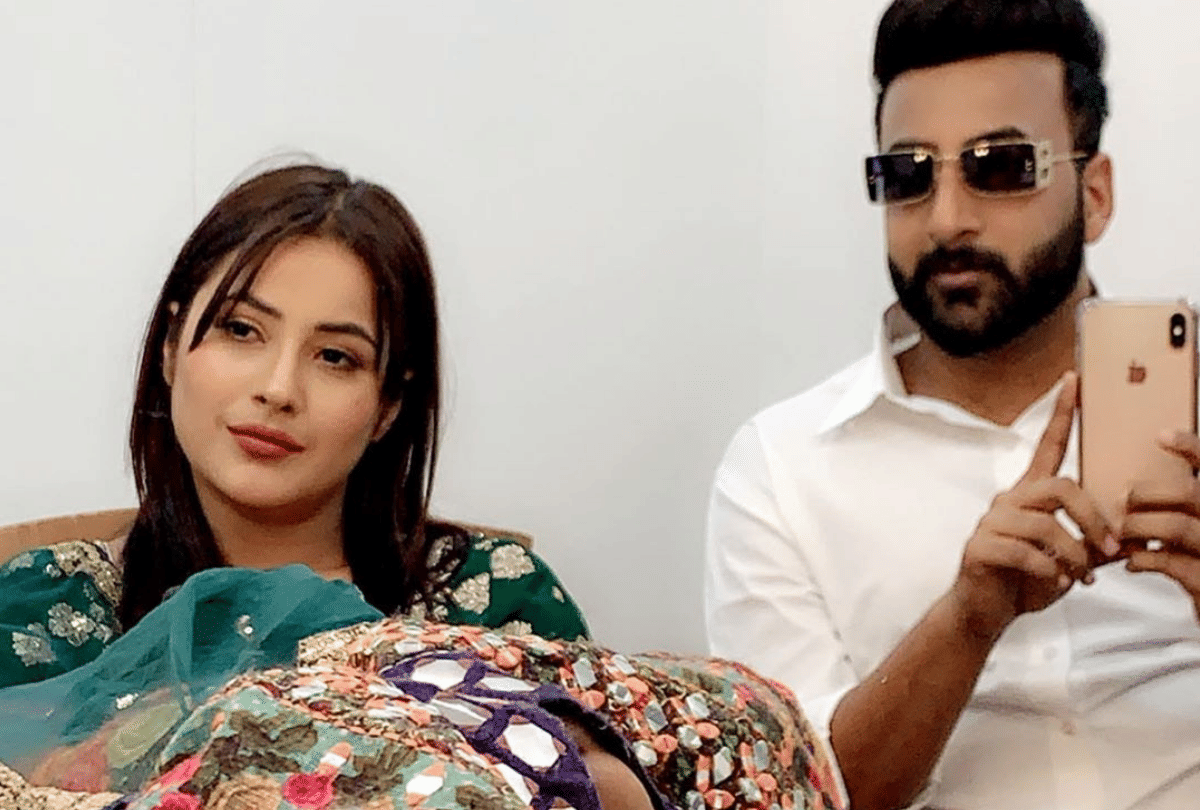 bigg boss fame Shehnaaz Gill father santokh singh booked for sexual assault