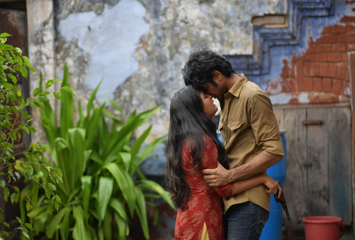 Bamfaad movie review by Pankaj shukla ranjan chandel Aditya rawal shalini pandey vijay Varma