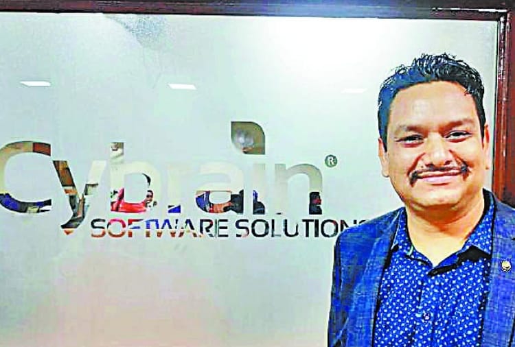 Online studies are being done in schools with cyber school manager app