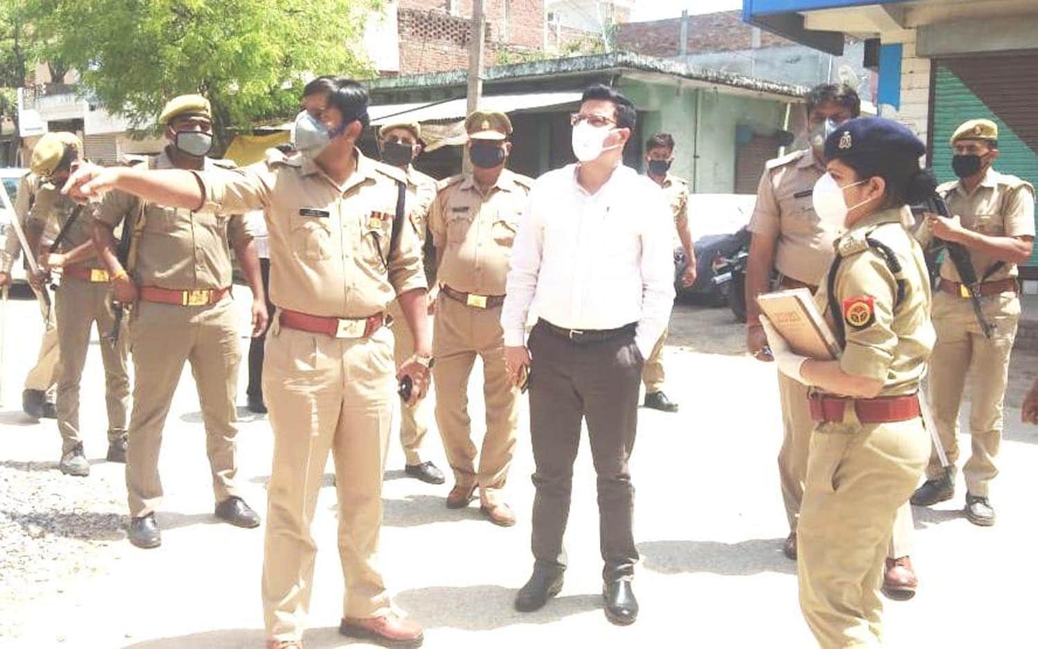 CoronsVirus: Darewa Bazar Seal, Police guarded