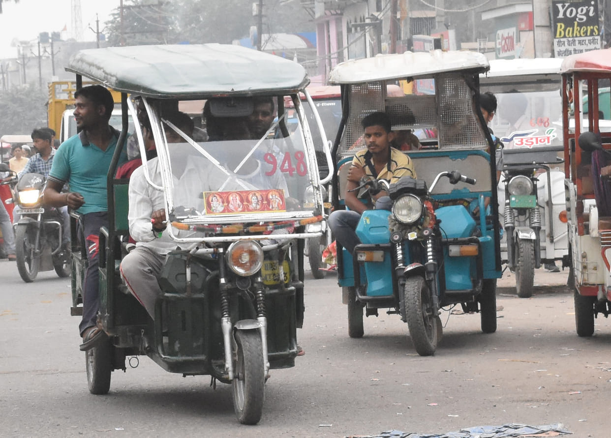 Government is kind to e-rickshaw drivers