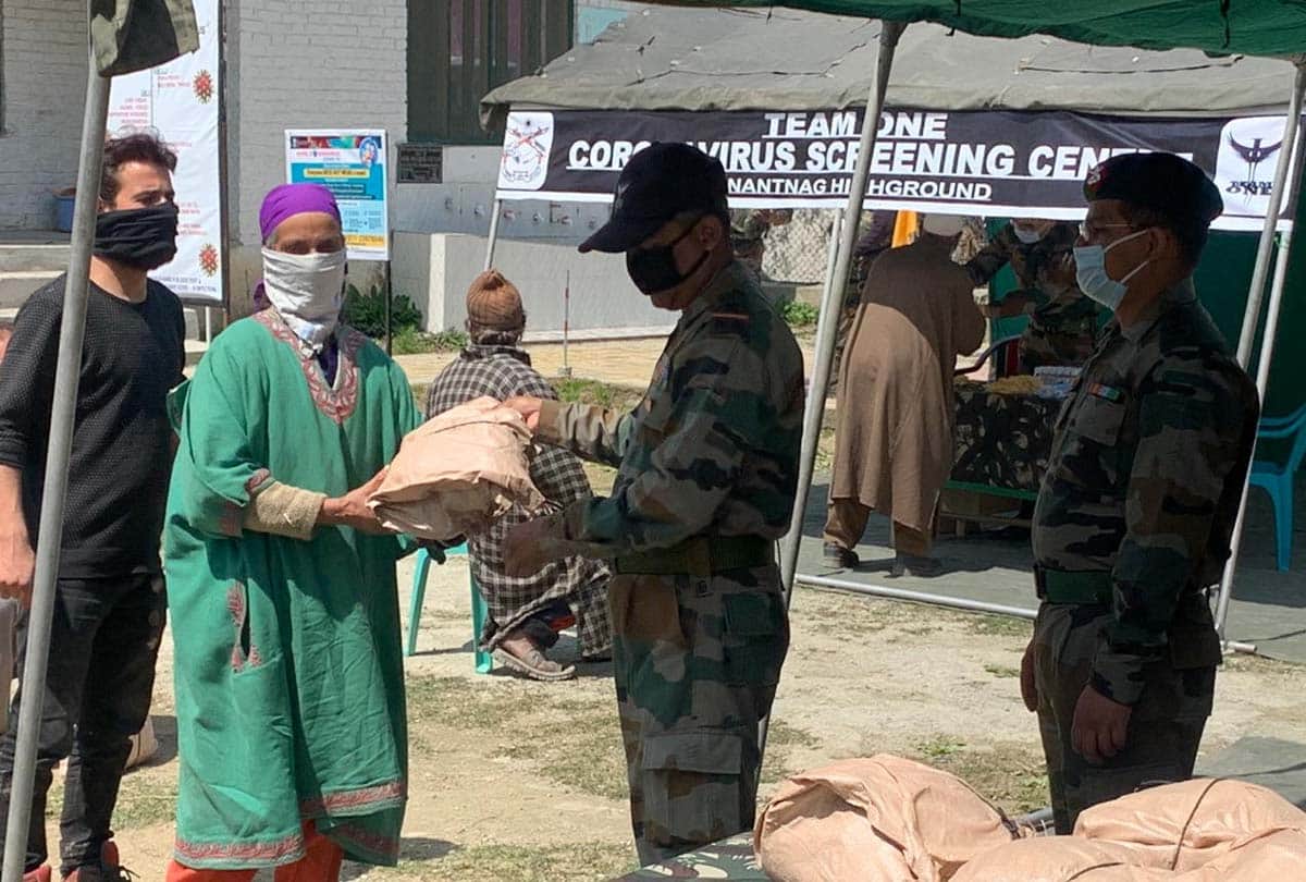 Coronavirus in Jammu Kashmir (J&K) News in Hindi, Indian army ready to defeat coronavirus and helping people