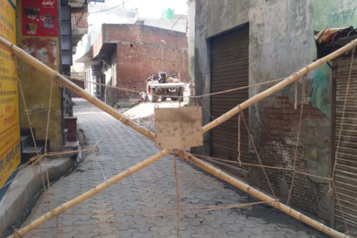 coranavirus shamli update news: Tight Police securityat all three hotspots in Shamli district