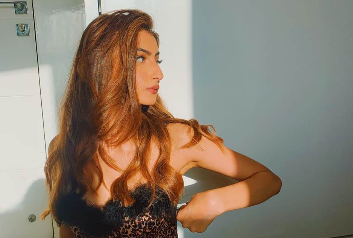 Shweta Tiwari daughter Palak Tiwari will debut with Vivek Oberoi film Rosie