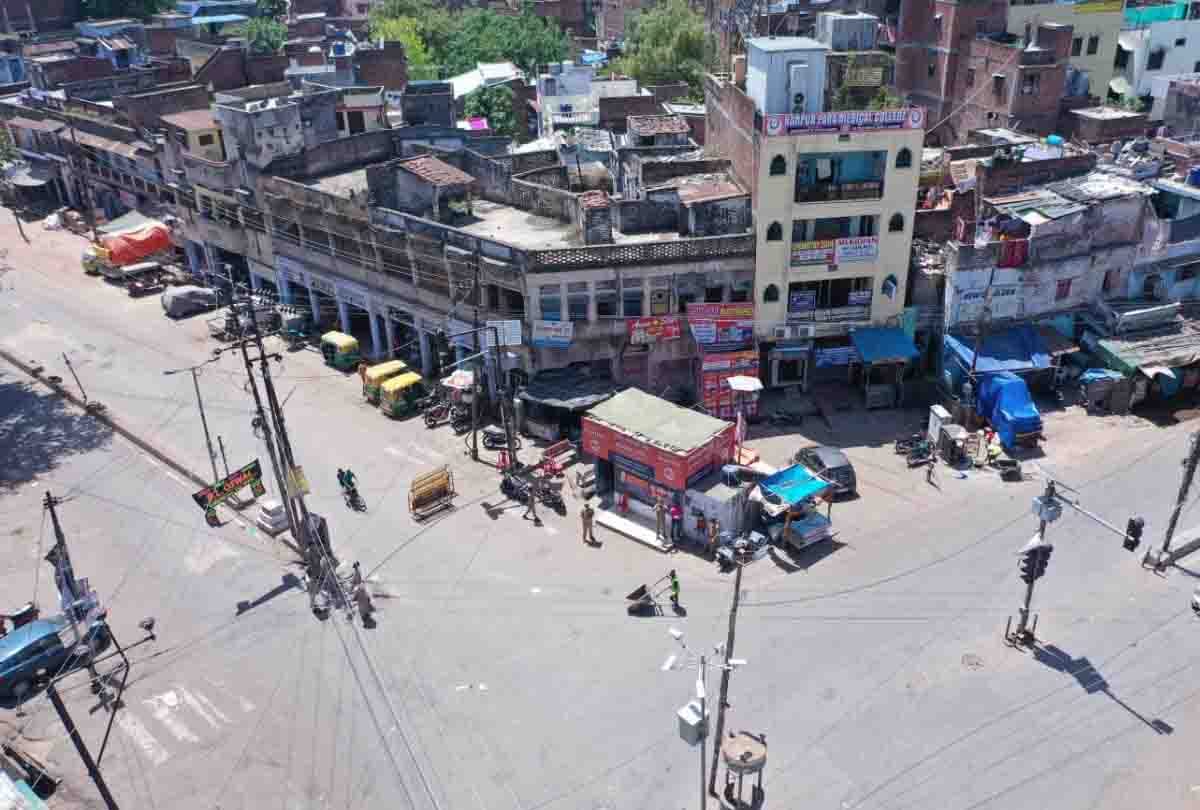 woman who sell milk in kuli bajar hotspot area gave infection two people