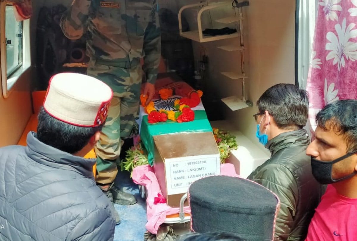 cremation of army martyr jawan lagan chand in kullu himachal pradesh