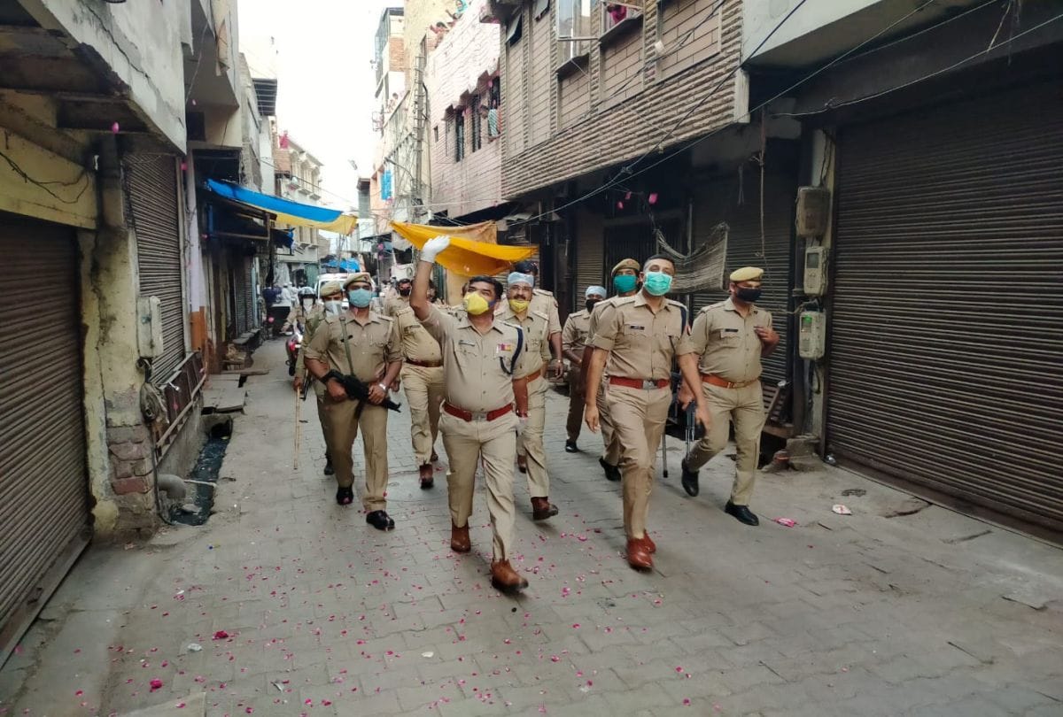 Flower On Policemen Tanks By Meera Husaini People