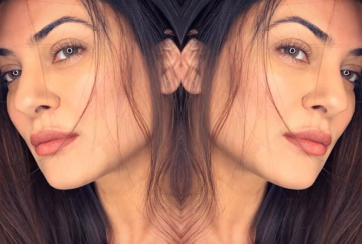 malaika arora bhagya shree to madhuri dixit bollywood actress who owns beautiful radiant skin after 40