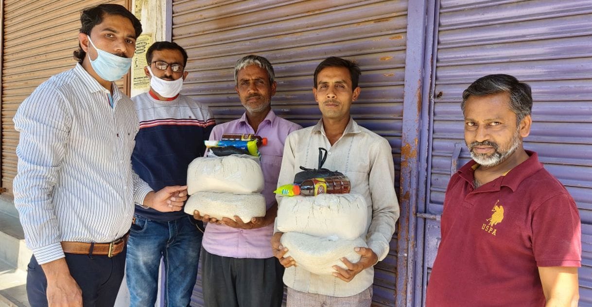 Amar Ujala gave ration to newspaper distributors