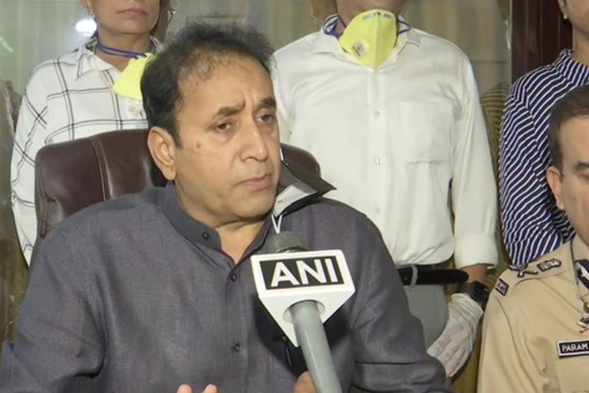 coronavirus Maharashtra Principal Secretary Amitabh sent on compulsory leave with immediate effect, wadhavan family