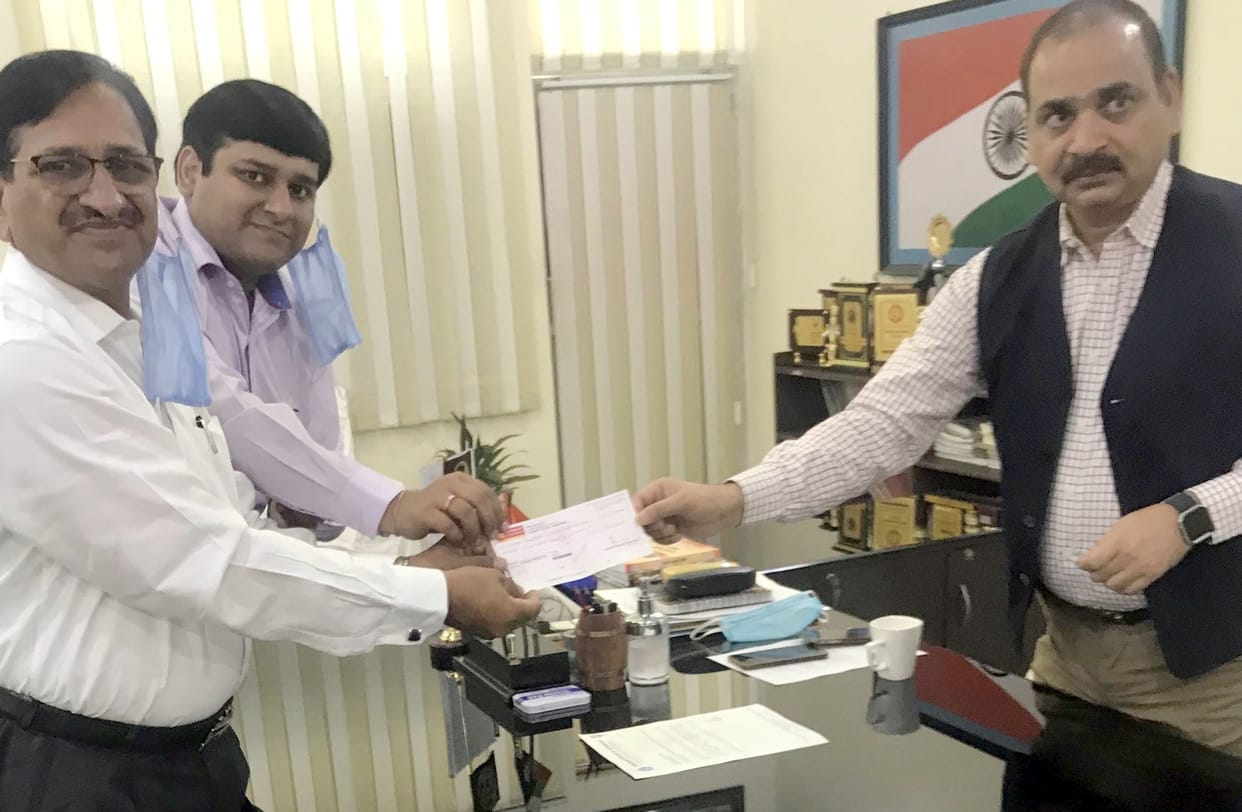 Bhagwant group gave 15 lakh rupees in relief fund