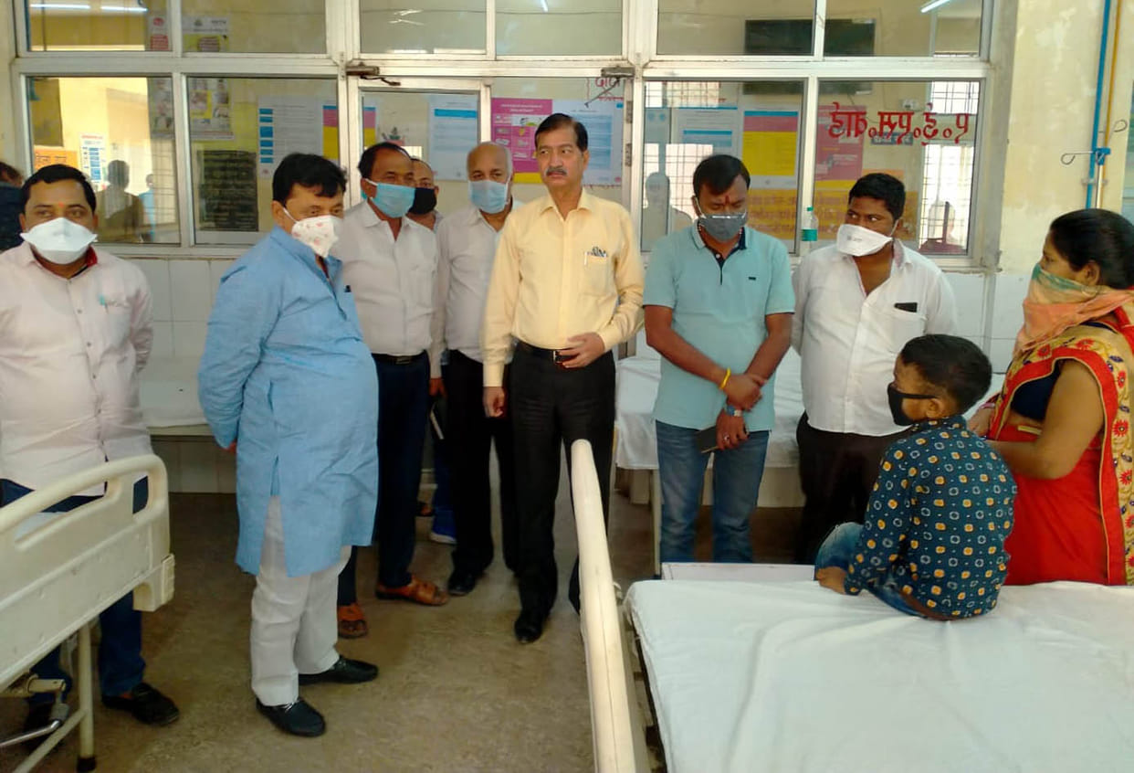 mp vijay dubey inspected quarantine centre