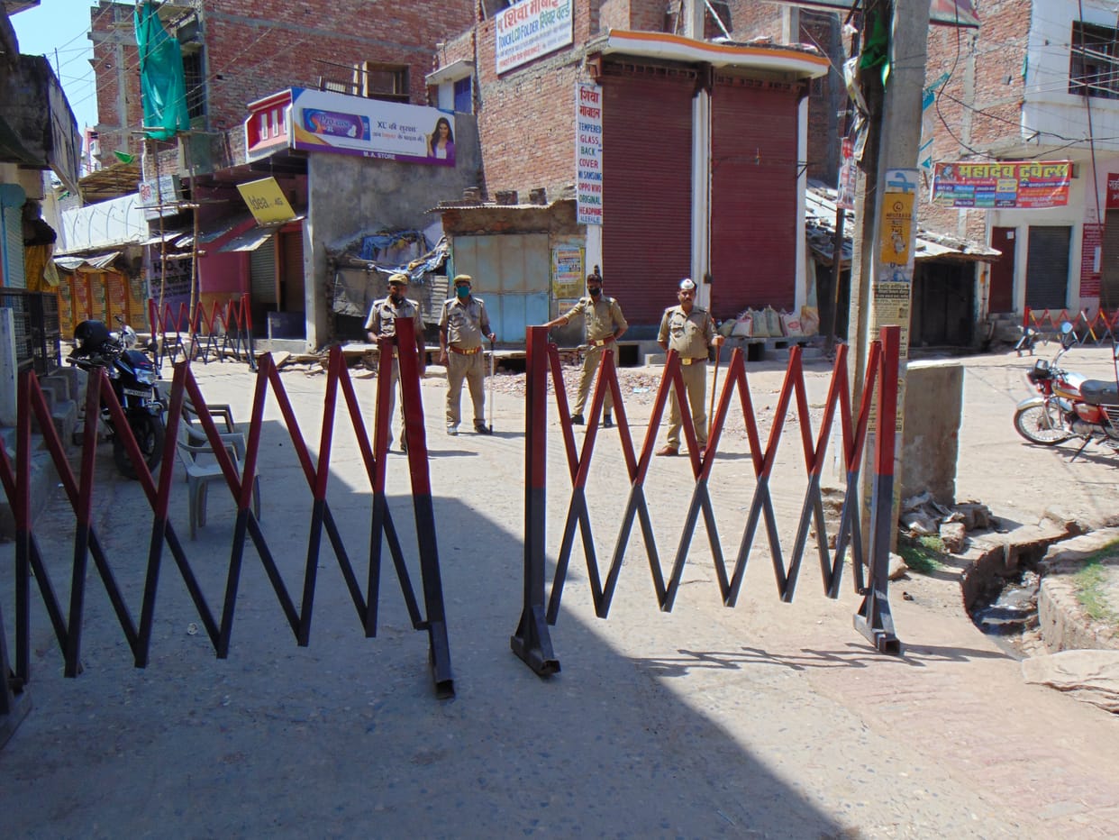 Seven hotspot seals of the district, movement closed