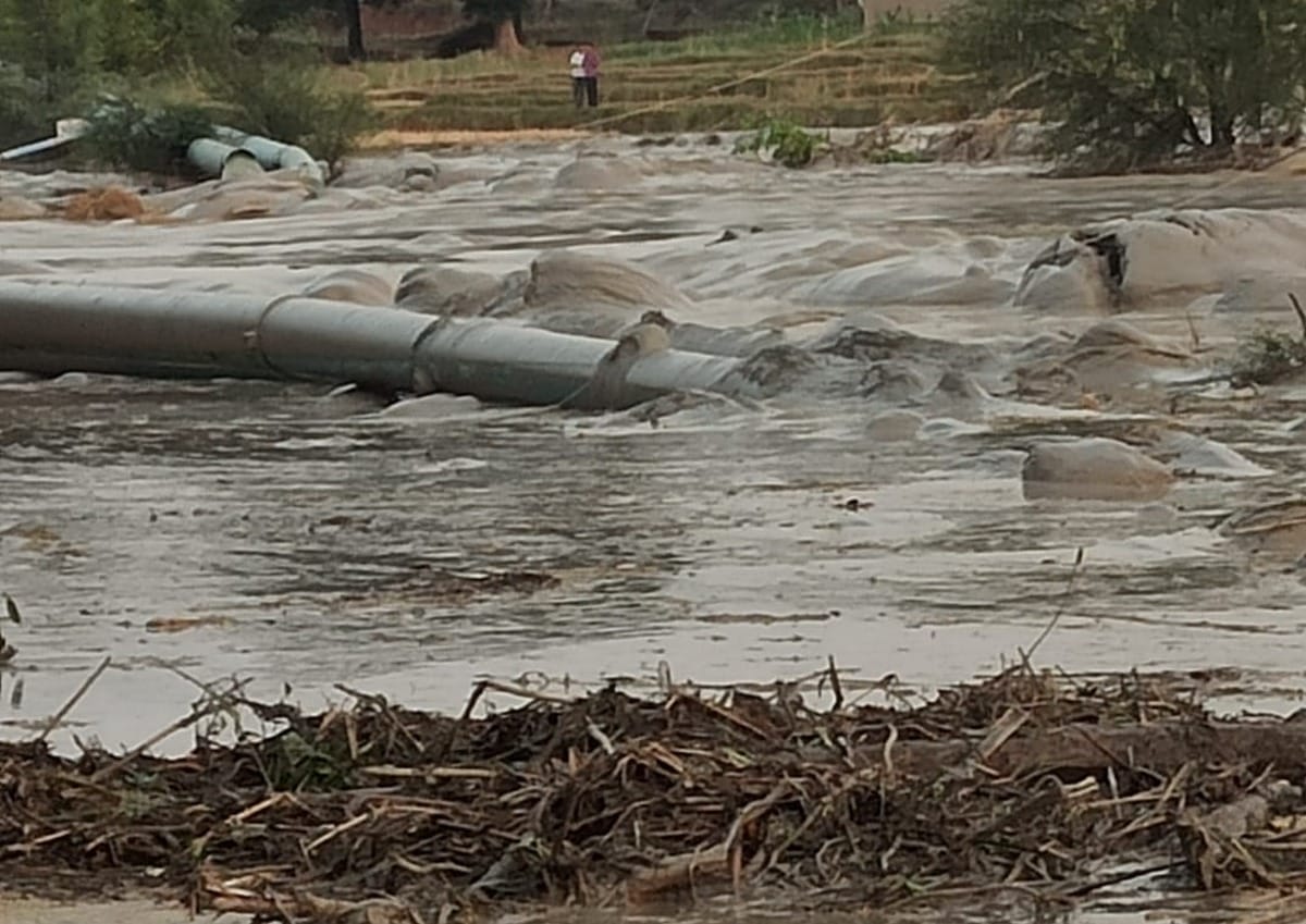 Heavy Damage due to Breaking of Ash Dam of power project, Rescue Operation Starts