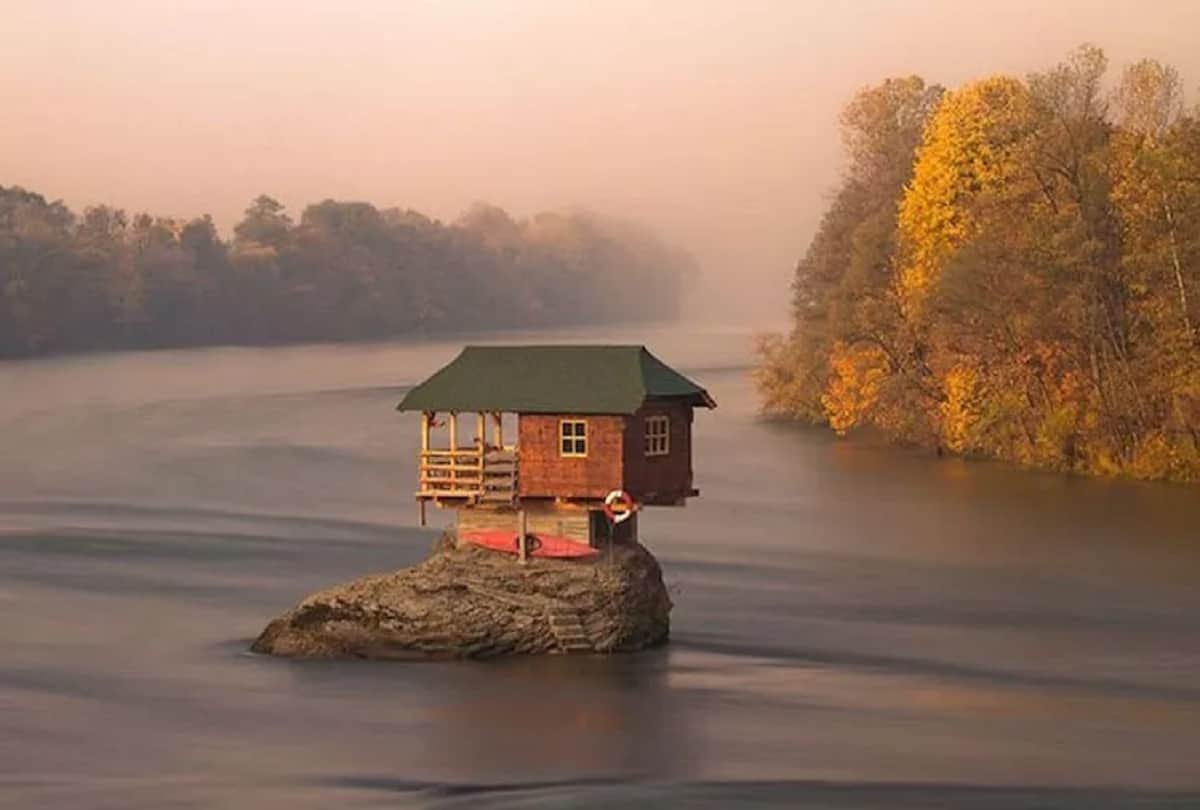 Creative and weird houses in the world who attracts people