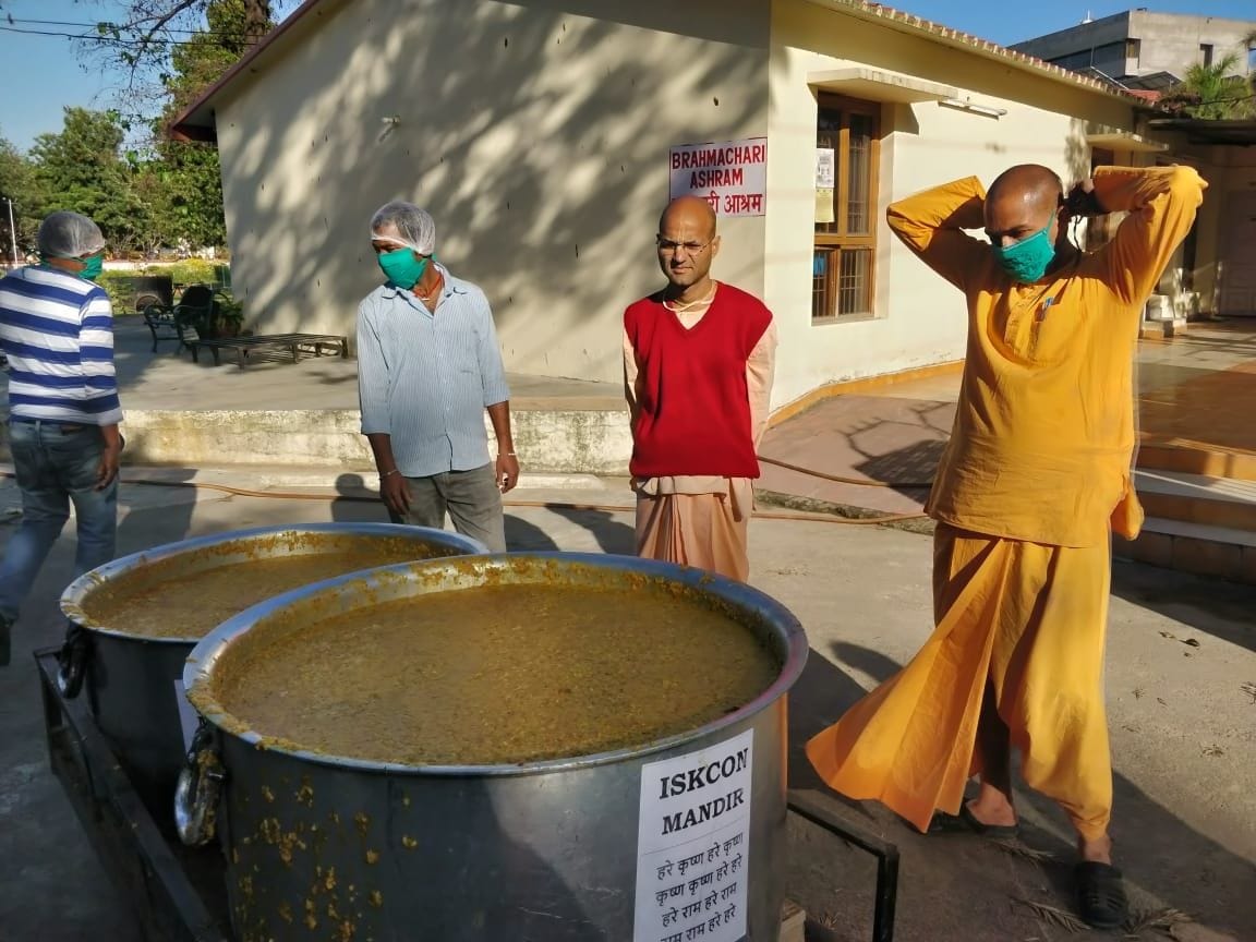 ISKCON is offering daily food to 1200 people