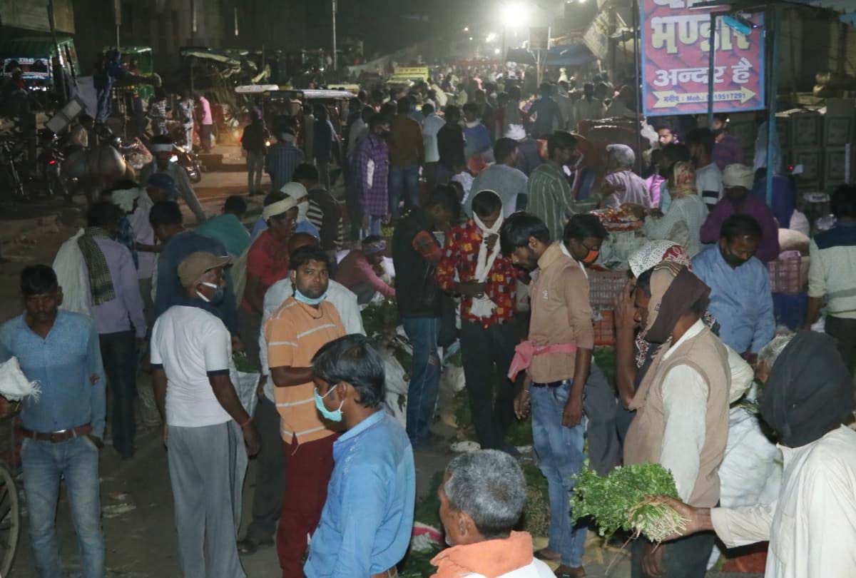 Kanpur Lockdown News in Hindi, Vegetable market at night in kanpur