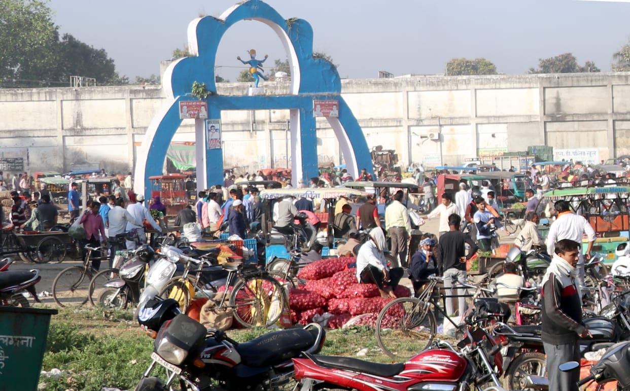 Now the crowd will not be allowed in vegetable market