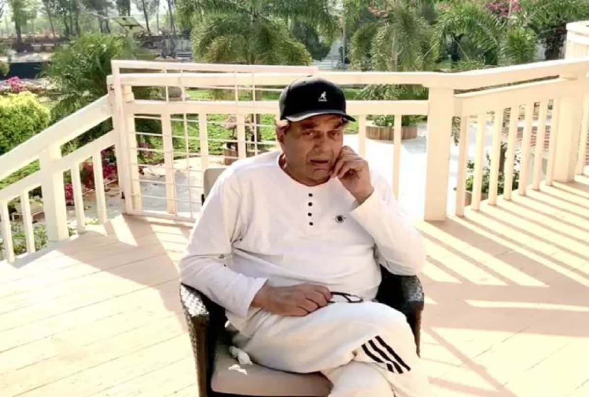 Dharmendra use wood stove for cooking food shared video