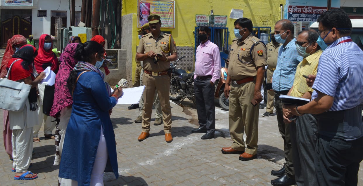 Hathras: Four places in the district declared hot spots, screening of about 12 thousand people