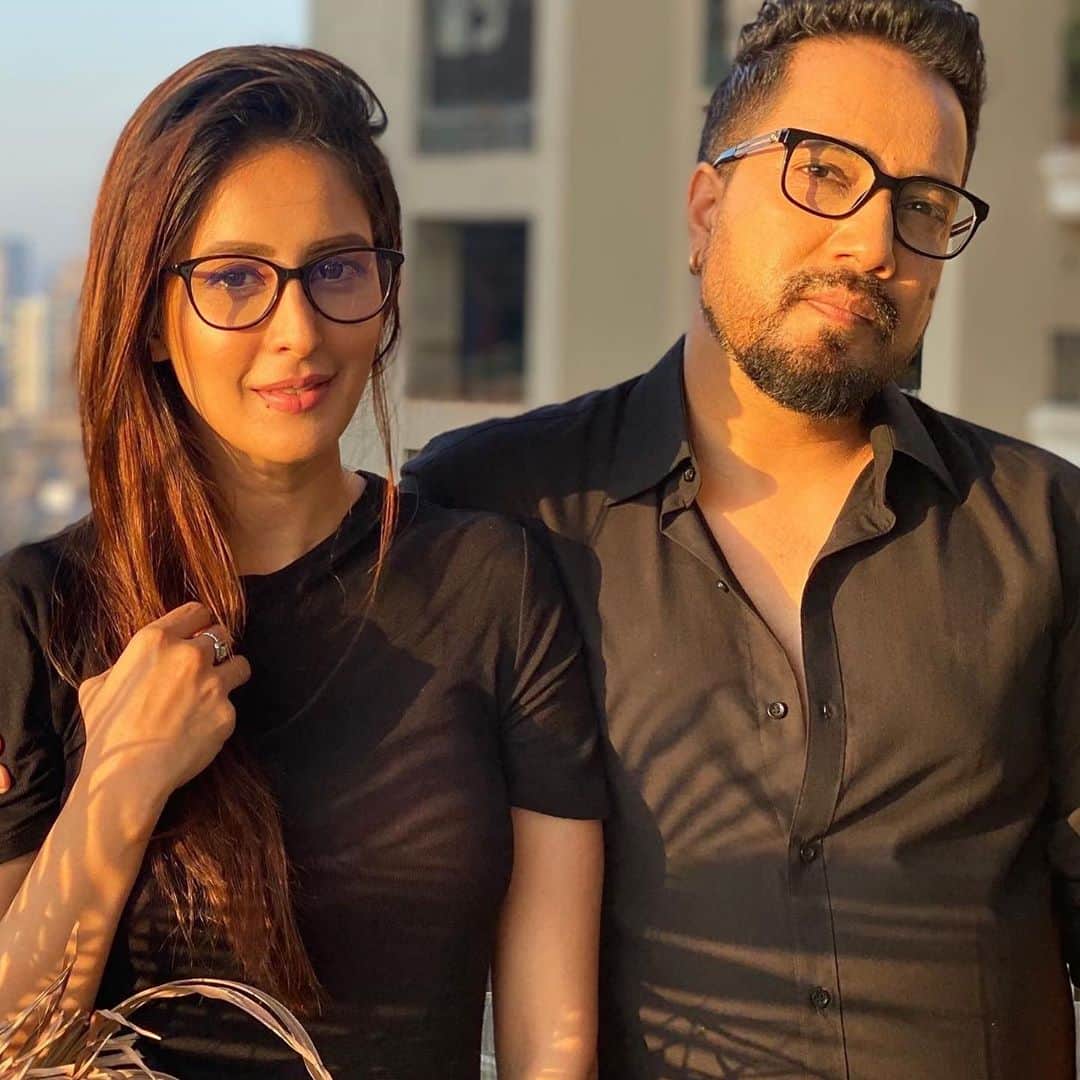 Chahatt Khanna shared photo with Mika Singh on social media goes   viral