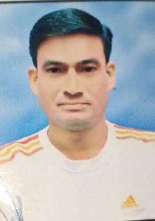 rudrapur: doctor dead body found in car in front of clinic