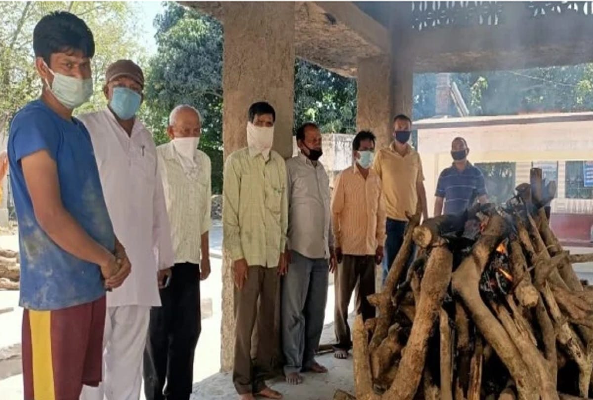 Coronavirus Uttarakhand Lockdown: Neighbors Done Old age women Funeral