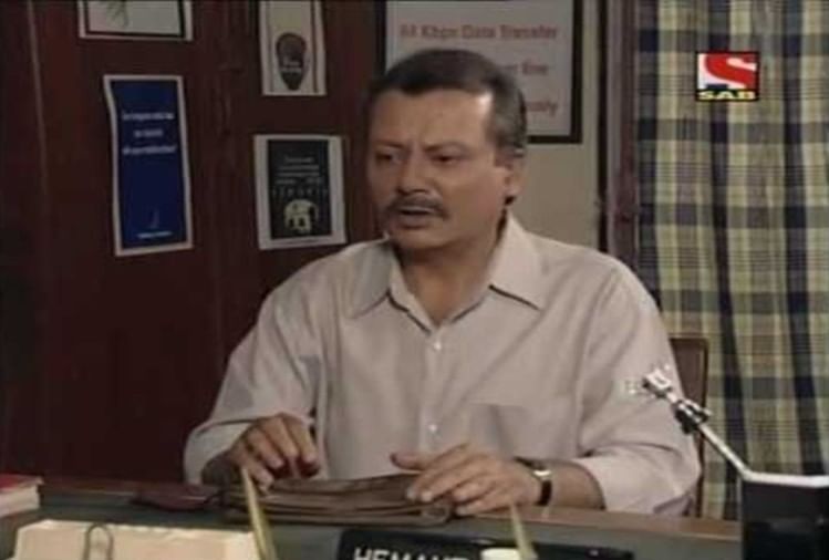 कोरोना काल में हुई मुसद्दीलाल की वापसी, 'ऑफिस ऑफिस' के चक्कर लगाते