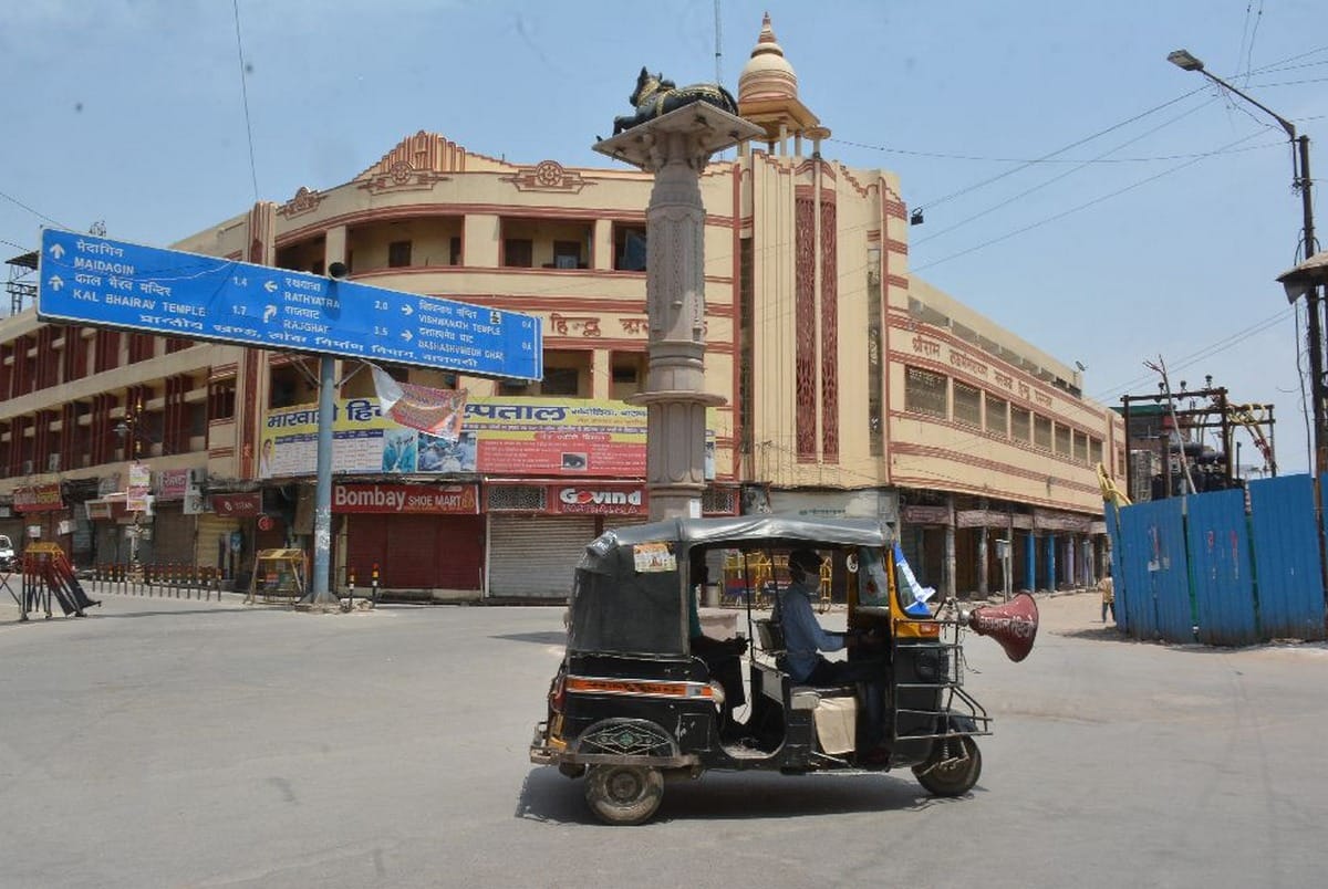 coronavirus people careless in red zone of corona cases area in varanasi