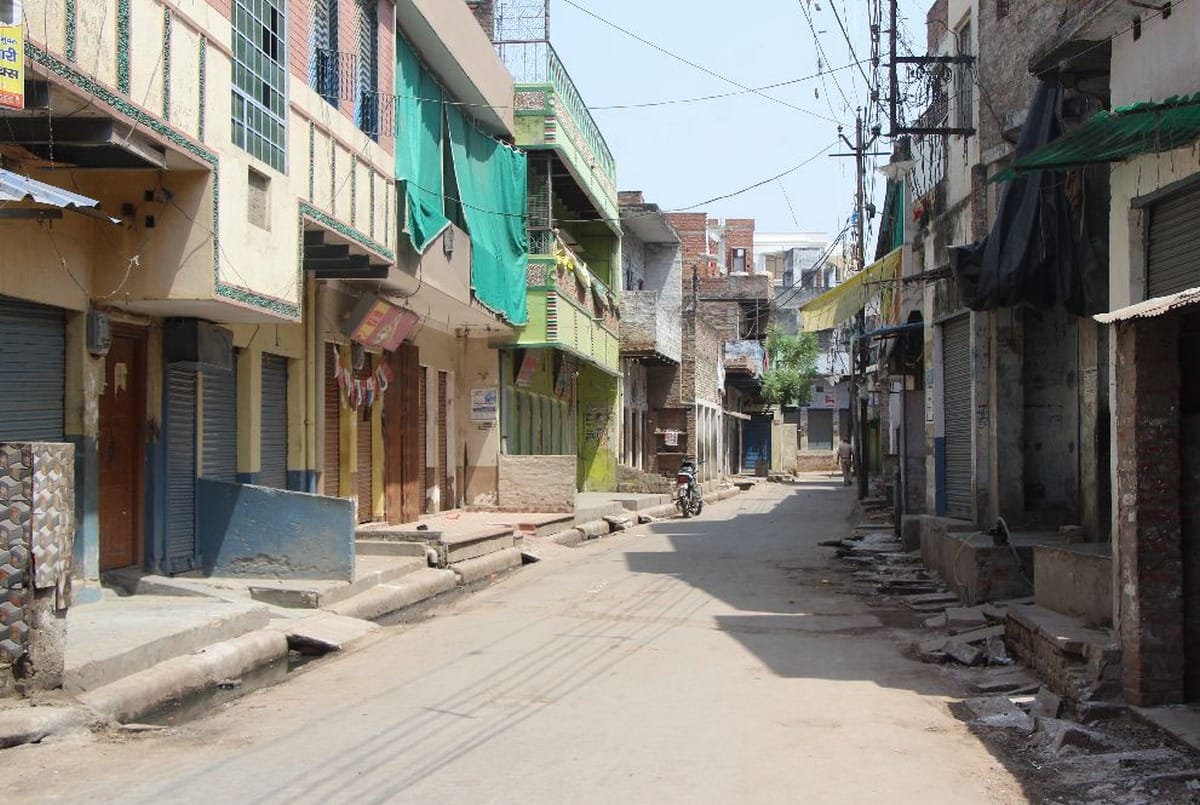 coronavirus people careless in red zone of corona cases area in varanasi
