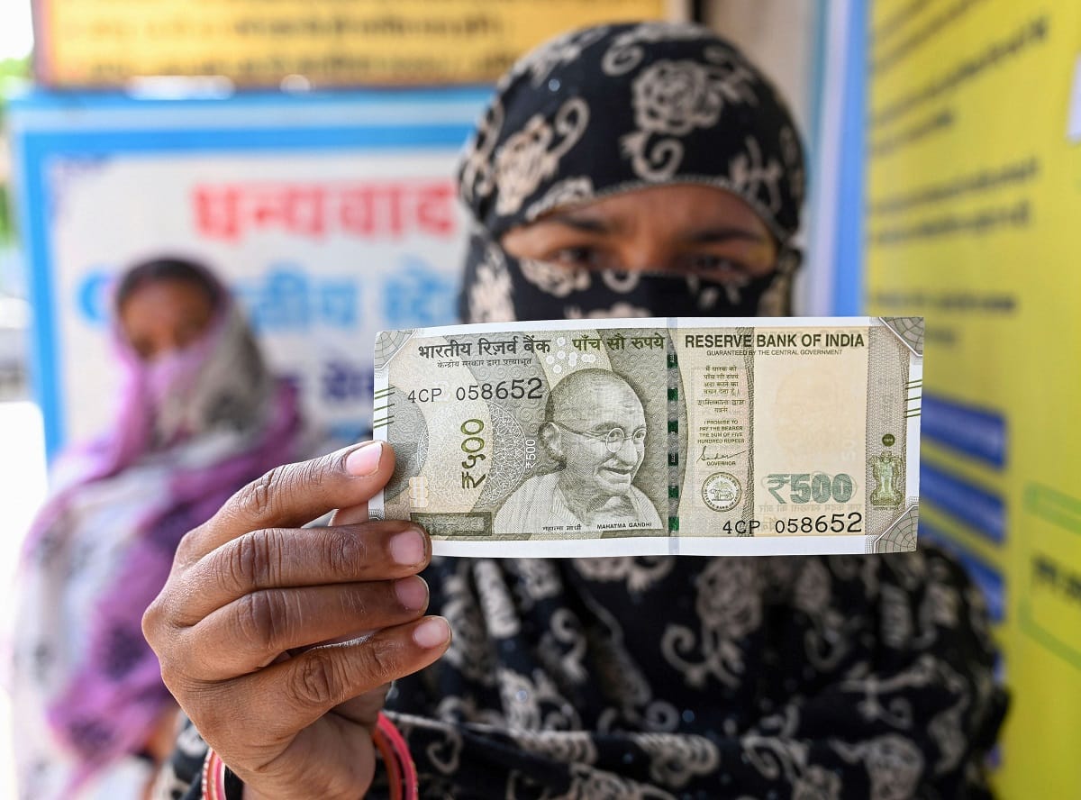 what is helicopter money or monetary helicopters policy