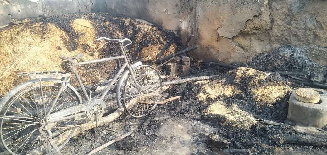 Four flames burned in three places, dead goats died