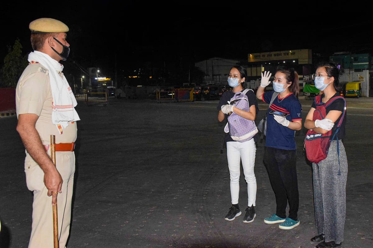 coronavirus three new covid 19 cases in bhopal, IGP vivek raj gave message to police personnel of indore