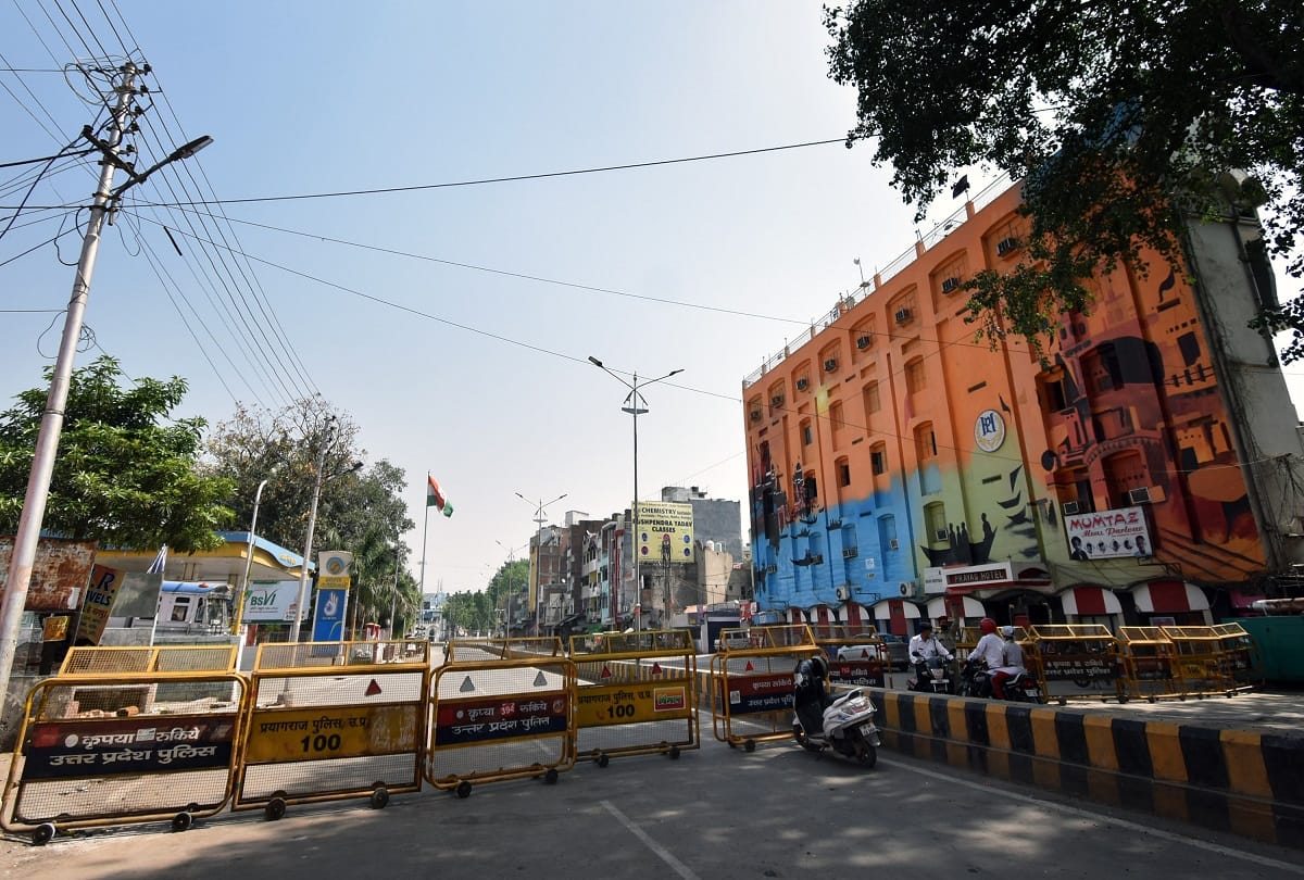 Many hotspots in many localities of Prayagraj, due to all-round blockade, people imprisoned themselves