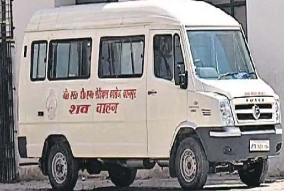 coronavirus news in kanpur Dead body of Corona suspect lying in vehicle, refuses to perform funeral