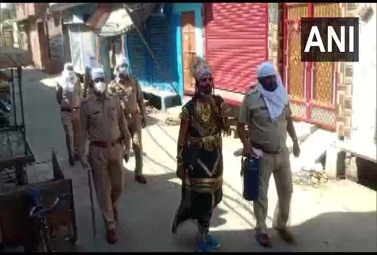 Amroha police takes very creative initiative for awaring people about corona virus