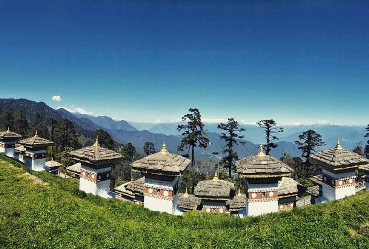 Landlocked country Bhutan does not have navy and air force