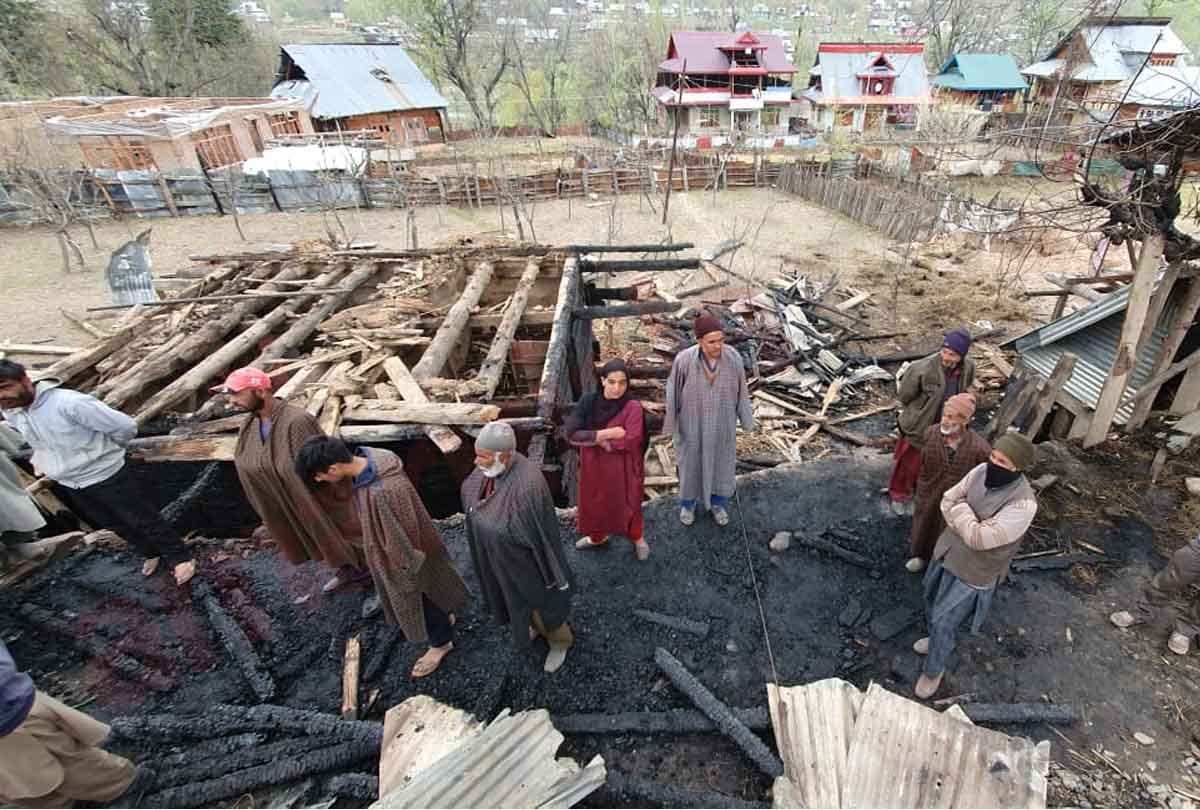 shelling in residential area by pakistan in jammu kashmir, three civilians dead