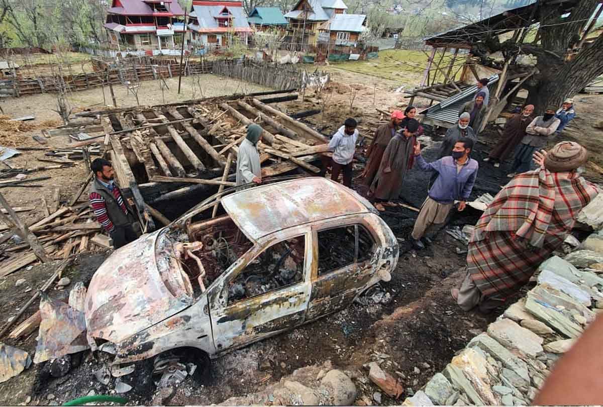 shelling in residential area by pakistan in jammu kashmir, three civilians dead