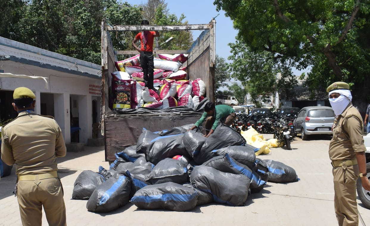 pan masala caught with truck