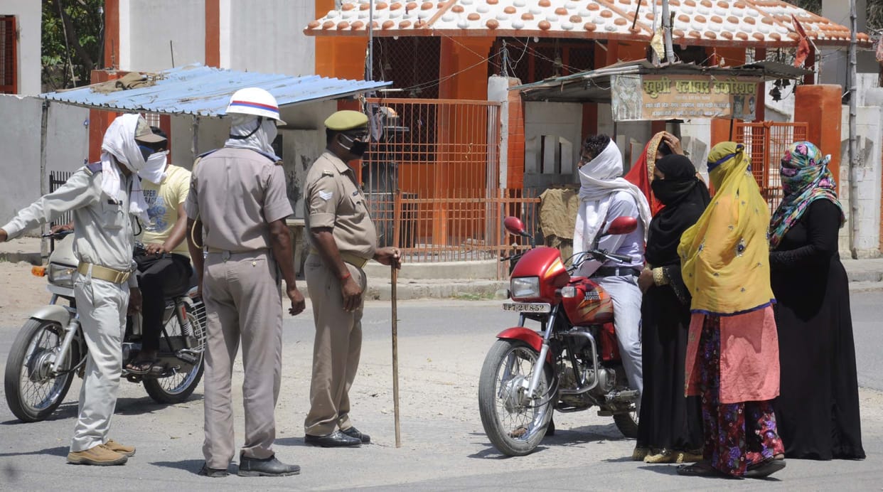 Police taught a lesson to arbitrary people